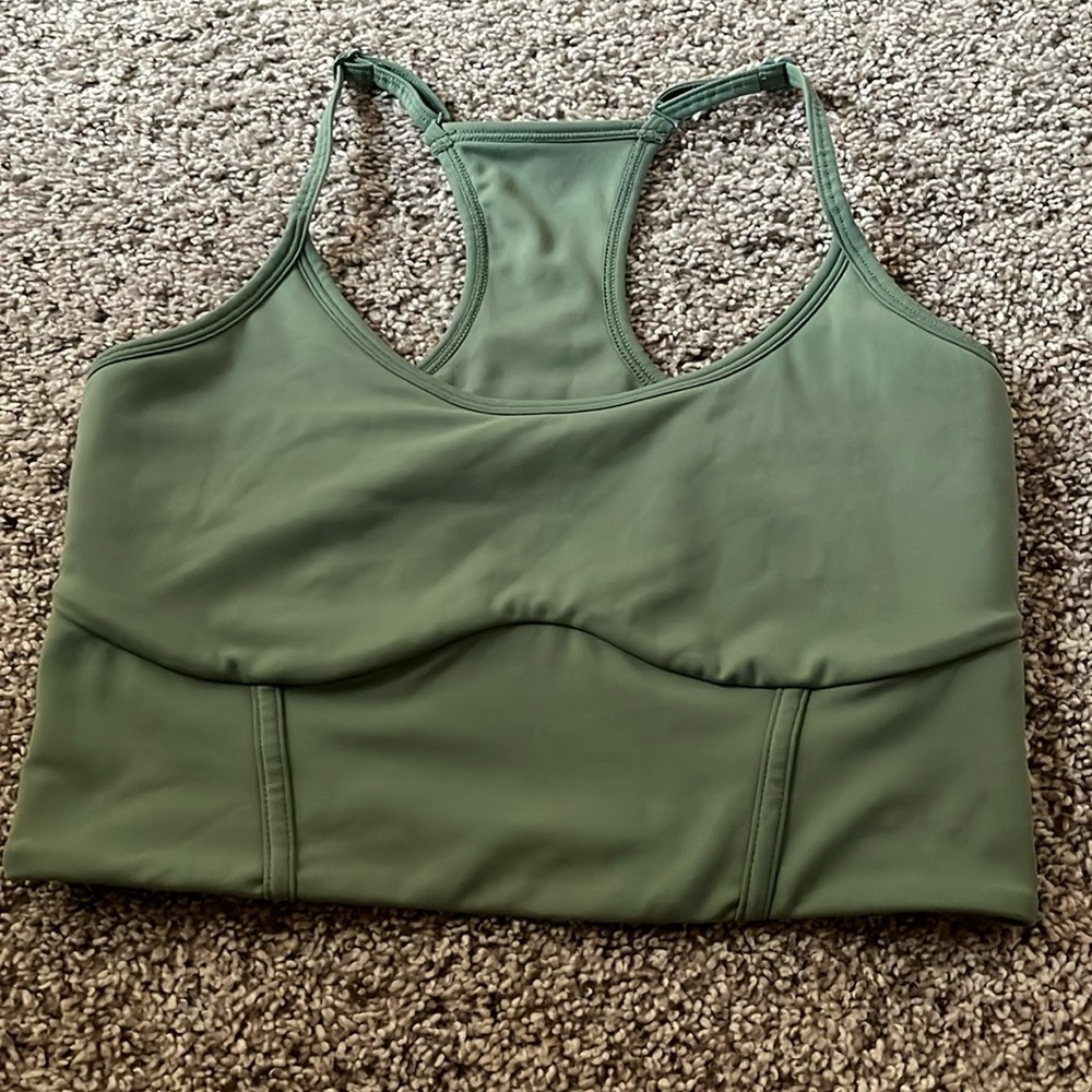 Blogilates Green Sports Bra with Wide Straps and Matte Finish